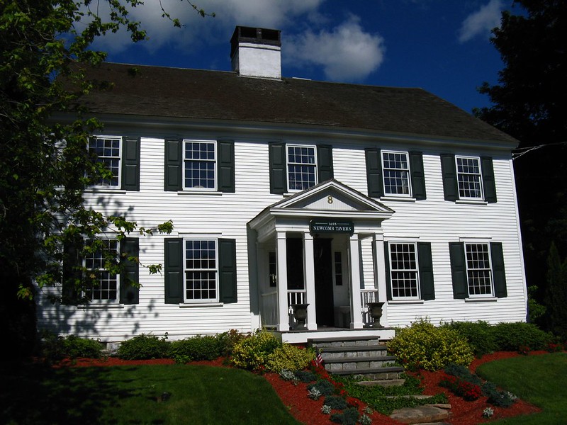 he historic Newcomb Tavern built in 1693 in Sandwich, Massachusetts